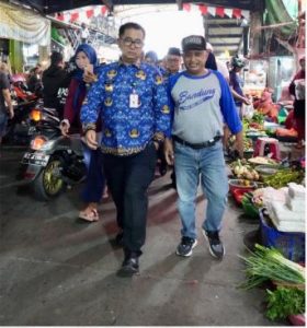 Capture 227 Untuk Menjaga Stabilitas Harga Sembako, Akmal Malik Blusukan di Pasar Segiri