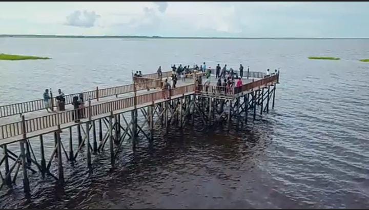Salah satu spot foto yang terdapat di objek wisata tiga Danau (Foto: Dispar Kaltim).