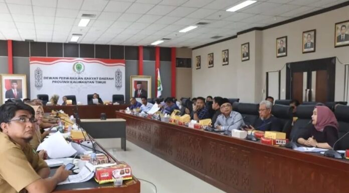 Foto : Banmus Bersama Sekretariat DPRD Kaltim Membahas Revisi Agenda Masa Sidang III Tahun 2023 (dok.dprd Kaltim)