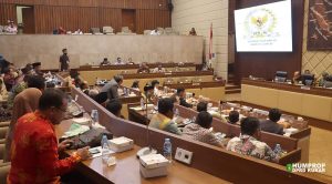 Ketua DPRD Kutai Kartanegara (Kukar) Abdul Rasid pada rapat dengar pendapat umum (RDPU) dengan Komisi II DPR RI di Senayan. (ist)