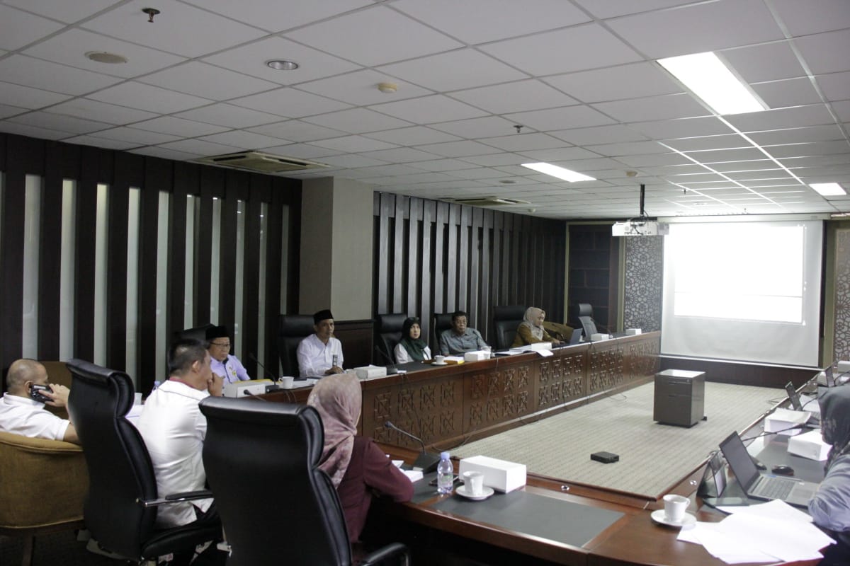 Foto : Pansus Ponpes saat menggelar RDP di Ruang Rapat Gedung D Kantor DPRD Kaltim (Dok .DPRD Kaltim)