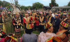 Salah satu tampilan budaya khas Kalimantan Timur (Foto: Dinas Pariwisata Kaltim).