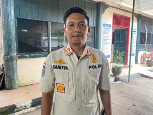 Kepala Bidang Linmas, Satpol PP Kabupaten Kutai Kartanegara (Kukar) Sanitia Warman
