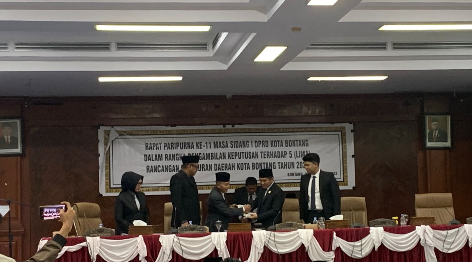 Foto: Kegiatan Rapat Paripurna di gedung Auditorium Tiga Dimensi