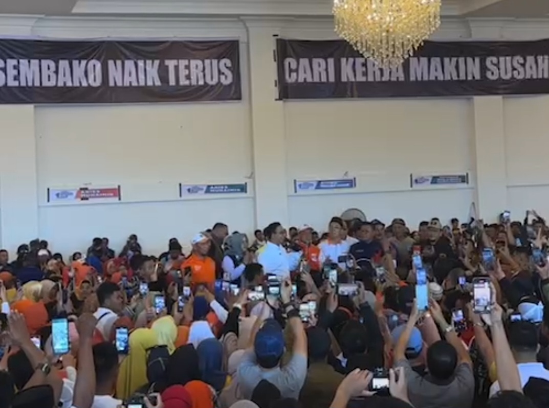 Anies Baswedan di Pasar Segiri Samarinda