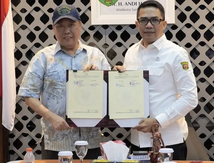 Penandatanganan kontrak pelabuhan multi purpose yang salah satu fungsinya adalah pelabuhan penumpang palaran. (Pemkot Samarinda)