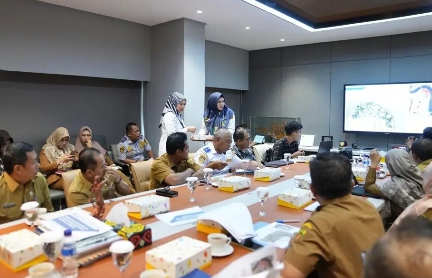 Rapat soal lahan parkir di pasar segiri (dok: Pemkot Samarinda)