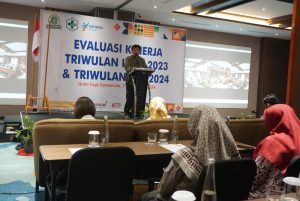 Sekda Kukar Sunggono dalam acara evaluasi Dinas Kesehatan Kukar (dok: Istimewa)