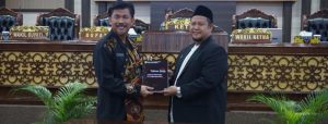 Penyerahan LKPJ (dokumen: istimewa)