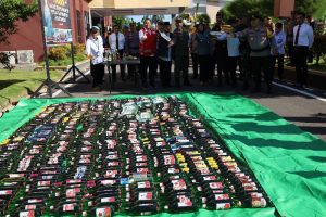 Botol miras yang akan dimusnahkan (Dok: Istimewa)