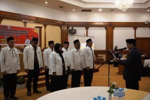 Pelantikan Pengurus Badan Wakaf Indonesia Kukar, Edi Damansyah: Optimalkan Potensi Wakaf untuk Kepentingan Masyarakat