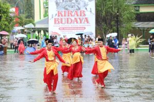 Penampilan tarian dari peserta KFBN