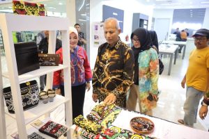 Pjs Dekranasda Kukar, Eryariyatin Bambang Arwanto Ikut dalam Gebyar Kriya Nusantara 2024 di Jogja