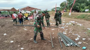 Gotong Royong Anggota Kodim 0906/Kkr Usai Penutupan TMMD ke-122