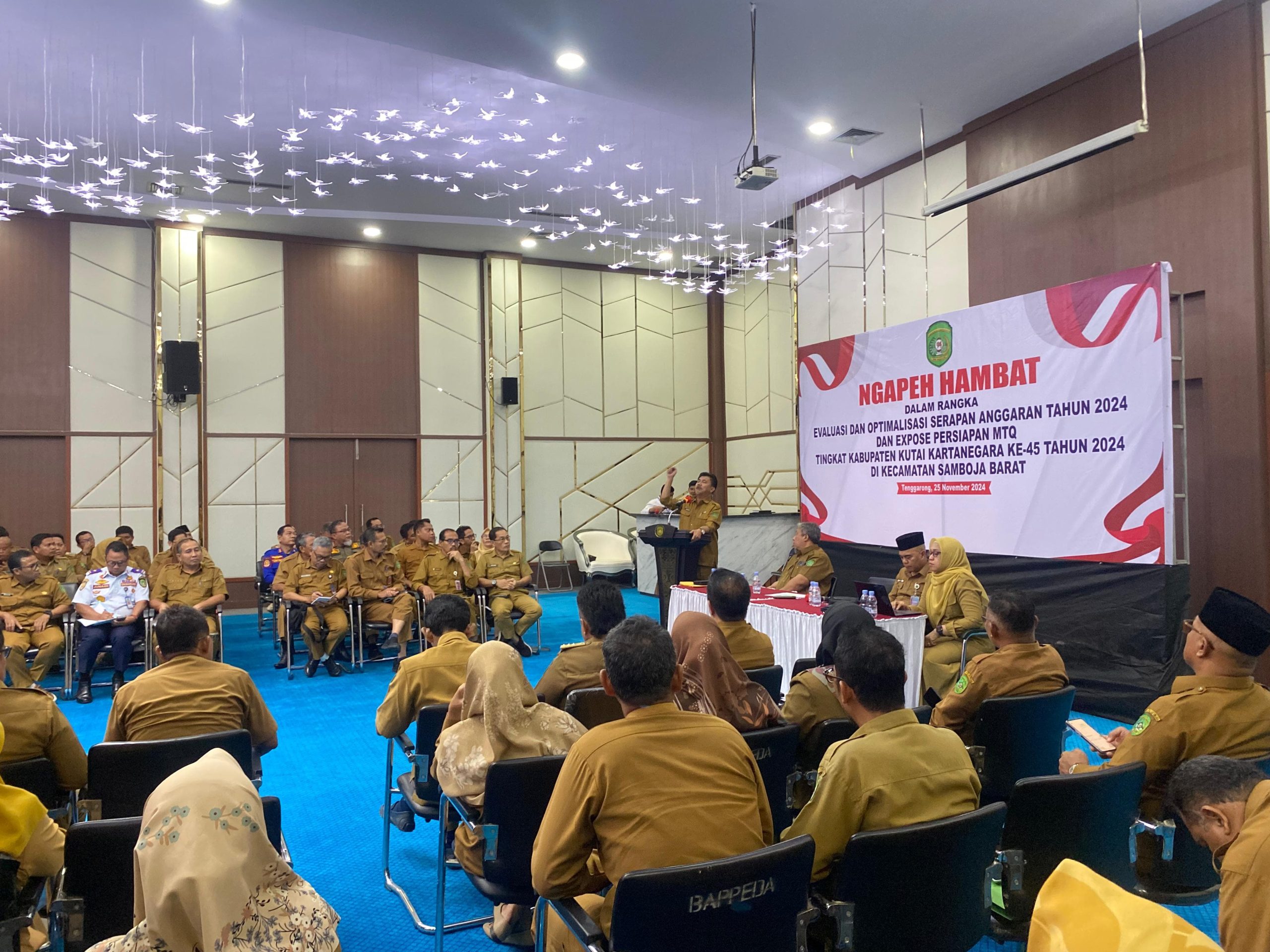 evaluasi kinerja pada Senin, 25 November 2024, di Pendopo Wakil Bupati Kukar.