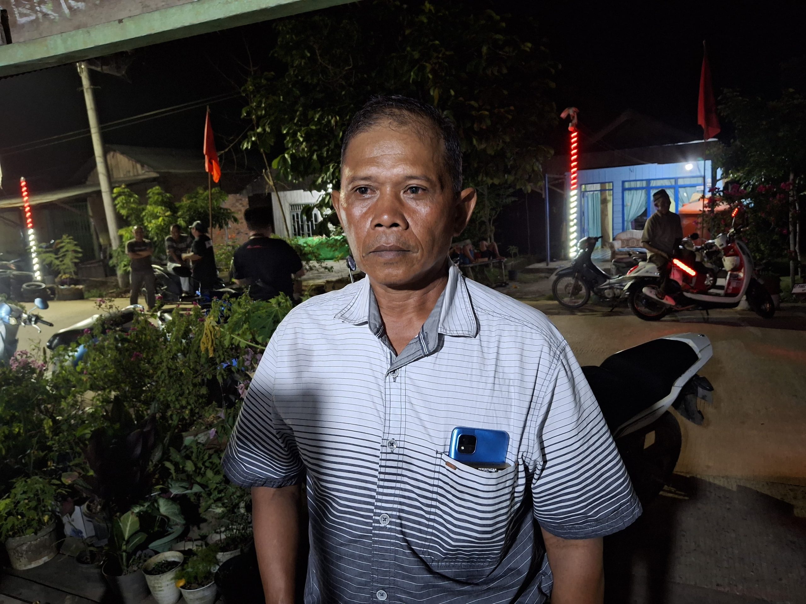 Ketua RT.14 (Ketua Kelompok Tani Harapan), Yatemen(60)