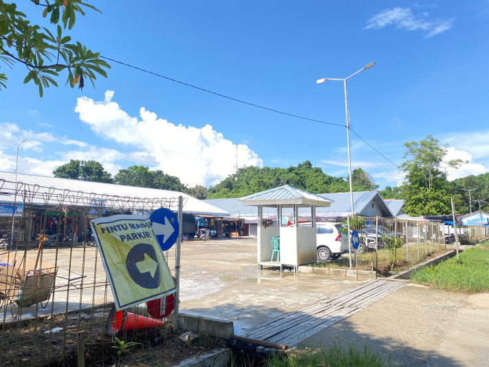 Pasar sementara lapangan pemuda (DILLA)
