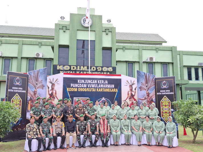 Kunjungan kerja pangdam VI/Mlw ke Makodim 0906 Kukar (DILLA)