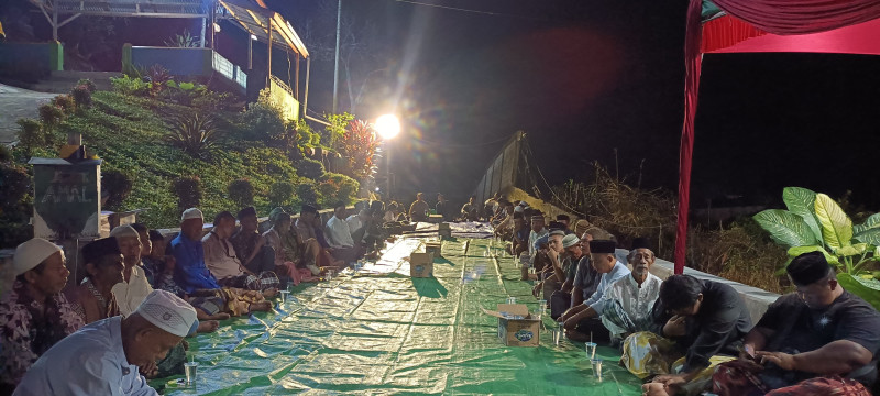 Haul Akbar warga Palaran di TPU Sukamulya (Foto: Panitia)