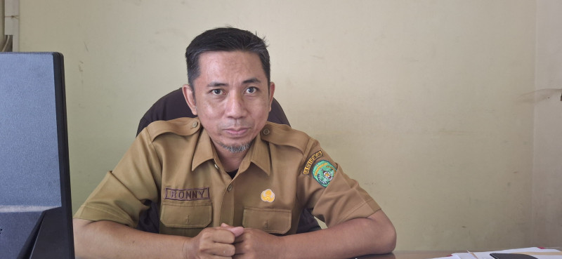 Kabid Pengadaan Pemberhentian dan Informasi ASN, BKPSDM Kukar, Ronny Fatinasahrani. (Dilla/mediaetam.com)