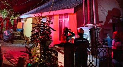 Trafo meledak yang berlokasi di perumahan loa ipuh permai tenggarong (Doc. Ardi Damkar Kukar)