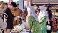 Pembukaan GPM di halaman Masjid Agung Sultan Sulaiman Tenggarong yang dihadiri Sekda Kukar Songgono beserta OPD Terkait dan lainnya. (DILLA)