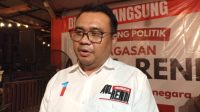 Teks Foto: Aulia Rahman Basri saat menggelar forum diskusi dengan para pemuda (DILLA)