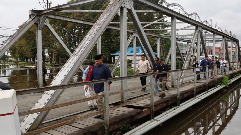 Lestarikan Cagar Budaya, Bupati Kukar Batalkan Rehabilitasi Jembatan Besi dan Bangun Jembatan Baru