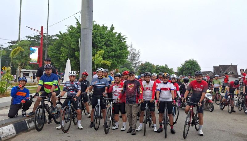 Turapanloop Resmi Dibuka, Kukar Dorong Budaya Hidup Sehat Lewat Gowes Bersama