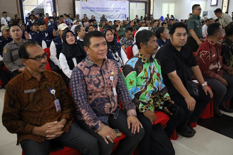 Pemkab Kukar Dukung Penuh Swasembada Pangan Kaltim, Rendi Solihin Hadiri Rakor Bersama Mentan