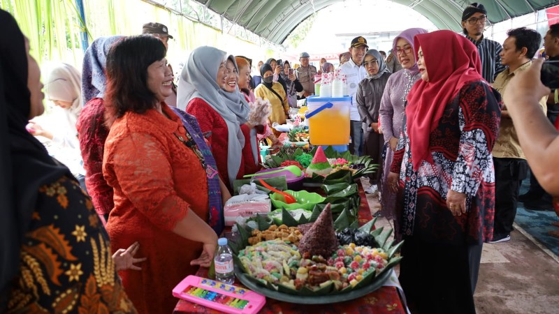 TP PKK Kukar Hadiri Festival Cenil, Soroti Semangat Gotong Royong Warga Kota Bangun III