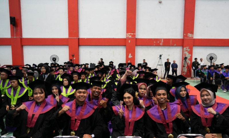 361 Wisudawan Unikarta ke-41 dan Pasca Sarjana ke-25 Resmi Diwisuda di Tenggarong