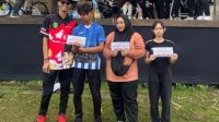 Pemenang lomba Melamun Tingkat Desa Muara Kaman Ulu yang dibagikan oleh Kades, Hendra (Doc. Korlap Panitia Edi) Pemenang lomba Melamun Tingkat Desa Muara Kaman Ulu yang dibagikan oleh Kades, Hendra (Doc. Korlap Panitia Edi)